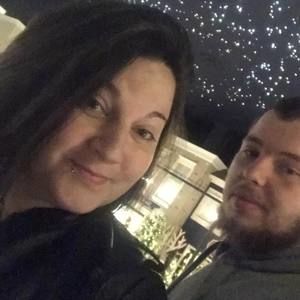 Meet your Posher, Valerie